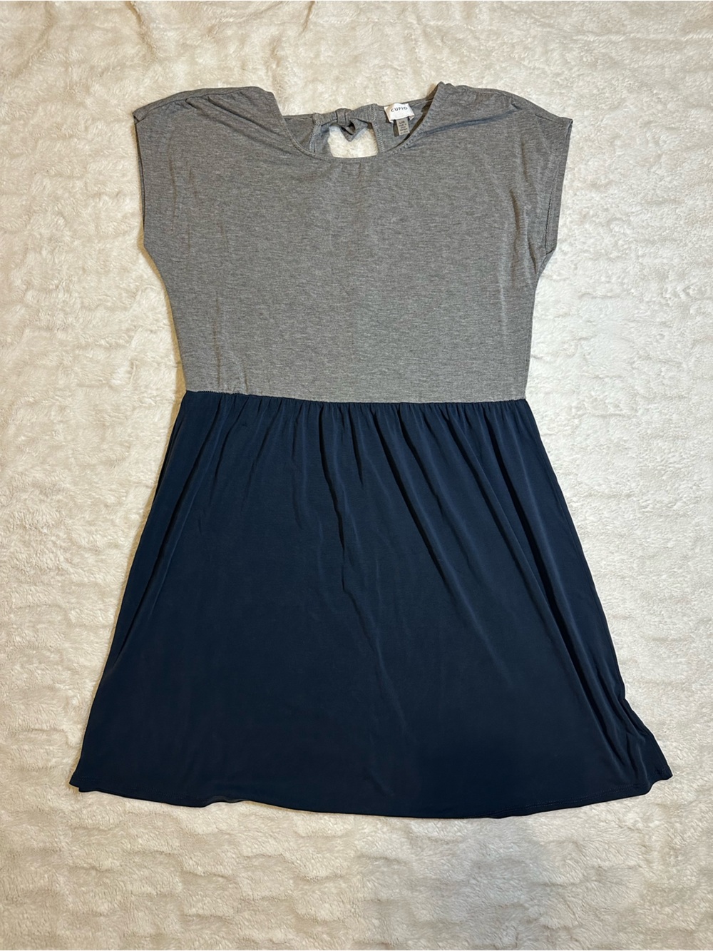 Cupio Women’s Two-Tone Gray and Navy Knit Dress